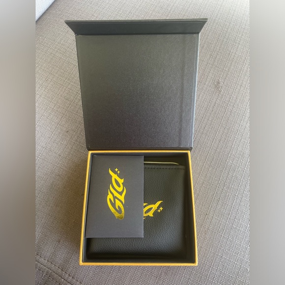 GLD Box - Picture 2 of 3